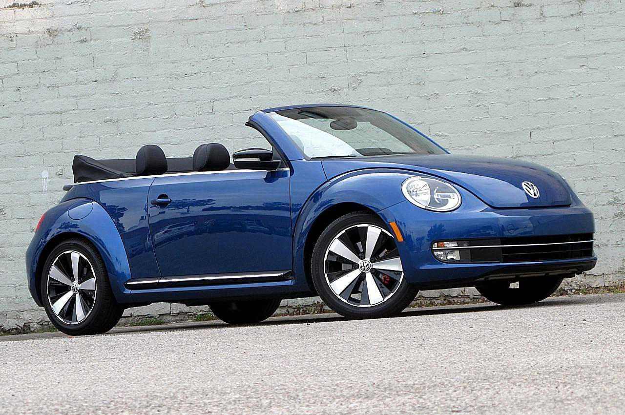 Volkswagen Beetle 2023 кабриолет