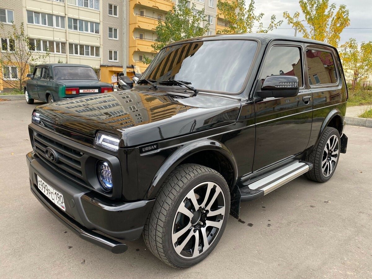 Lada Niva Urban чёрный