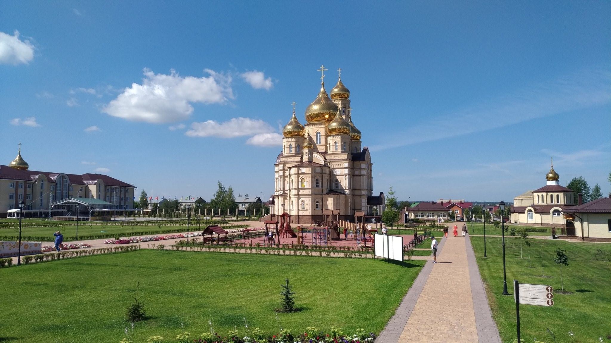 Храм вятский посад. Вятский Посад Орел. Орловская область Посад Вятский храм. Вятский Посад Орел храмовый комплекс. Посёлок Вятский Посад.